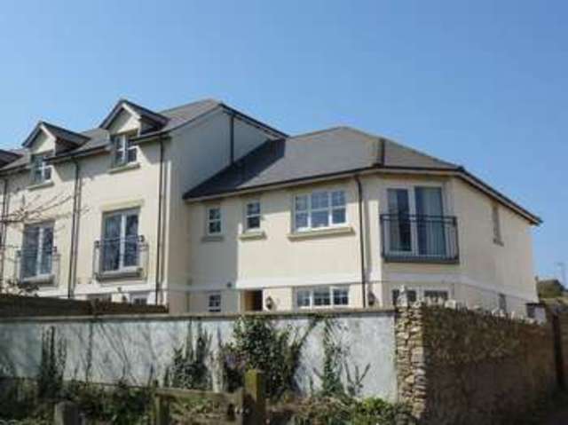  Image of 2 bedroom Flat for sale in Fleet Court Seaton EX12 at Fleet Court  Seaton, EX12 2WL