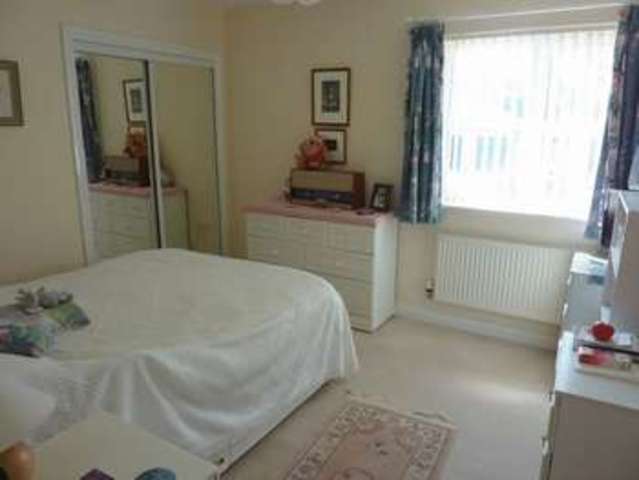 Image of 2 bedroom Flat for sale in Fleet Court Seaton EX12 at Fleet Court  Seaton, EX12 2WL