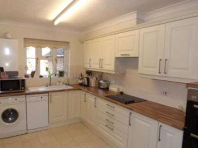  Image of 2 bedroom Retirement Property for sale in Primrose Walk Fleet GU51 at Fleet Hampshire Fleet, GU51 4SS