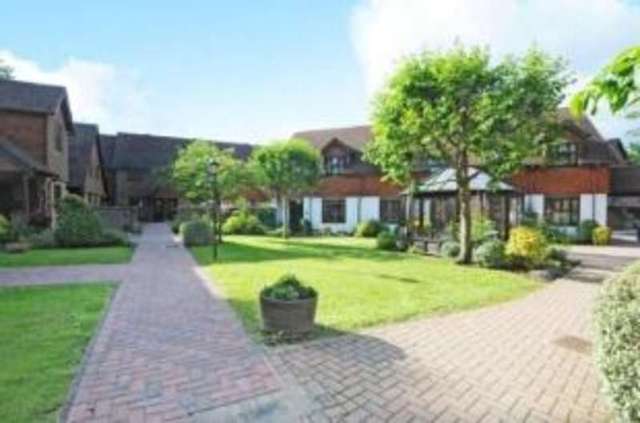  Image of 2 bedroom Retirement Property for sale in Primrose Walk Fleet GU51 at Fleet Hampshire Fleet, GU51 4SS