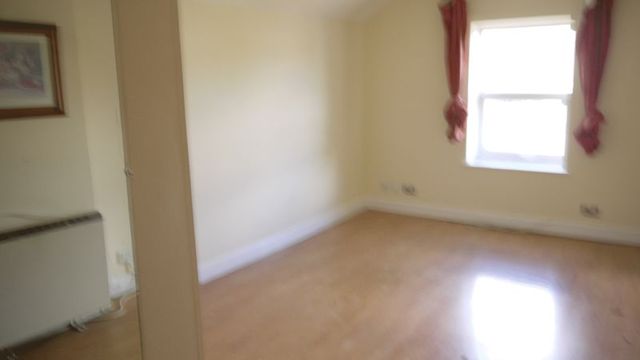  Image of 1 bedroom Flat to rent in Millbrook Road West Southampton SO15 at Millbrook Road west  Southampton, SO15 0HU