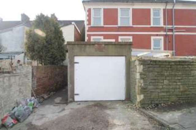  Image of Property to rent in Hanham Road Hanham Bristol BS15 at Hanham Road Kingswood Bristol, BS15 8PT