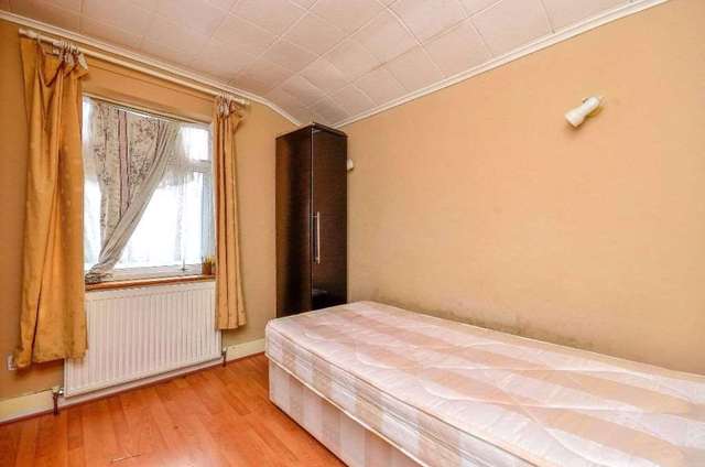  Image of 3 bedroom Terraced house for sale in Geere Road London E15 at Geere Road Stratford London, E15 3PP