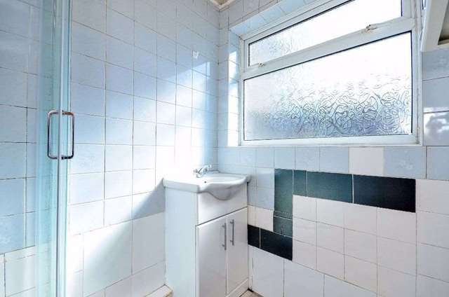  Image of 3 bedroom Terraced house for sale in Geere Road London E15 at Geere Road Stratford London, E15 3PP