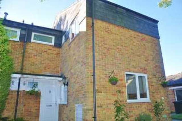  Image of 3 bedroom Semi-Detached house to rent in Genoa Court Andover SP10 at Genoa Court  Andover, SP10 5JB