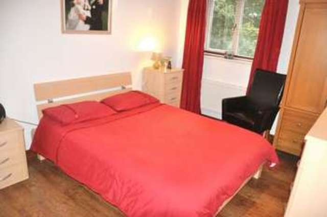  Image of 3 bedroom Semi-Detached house to rent in Genoa Court Andover SP10 at Genoa Court  Andover, SP10 5JB