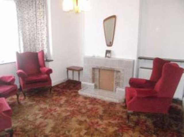  Image of 3 bedroom End of Terrace for sale in Heath Park Road Heath Park Romford RM2 at Gidea Park  Gidea Park, RM2 5XH