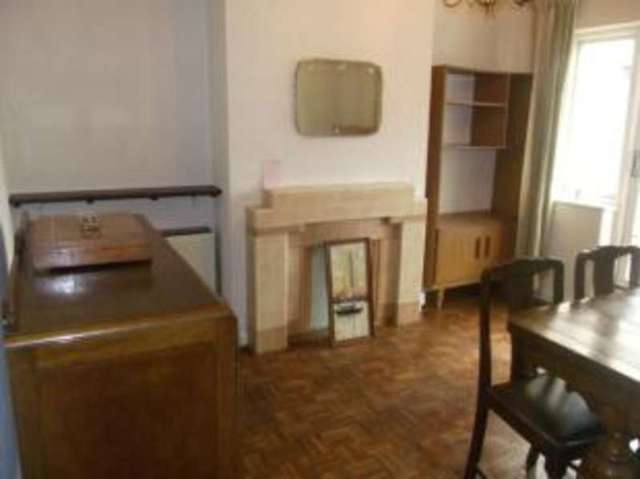  Image of 3 bedroom End of Terrace for sale in Heath Park Road Heath Park Romford RM2 at Gidea Park  Gidea Park, RM2 5XH
