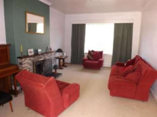 Image of 3 bedroom Detached house for sale in Gifford Close Leicester LE5 at Leicester Leicestershire Stoneygate, LE5 6FG