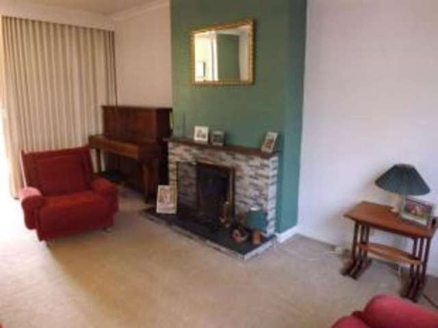  Image of 3 bedroom Detached house for sale in Gifford Close Leicester LE5 at Leicester Leicestershire Stoneygate, LE5 6FG