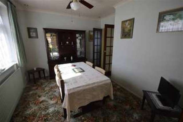  Image of 4 bedroom Property for sale in Glandon Drive Cheadle Hulme Cheadle SK8 at Glandon Drive Cheadle Cheadle, SK8 7HD
