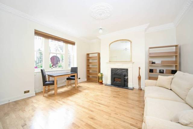  Image of Studio flat to rent in Gloucester Terrace London W2 at Gloucester Terrace  London, W2 6HR