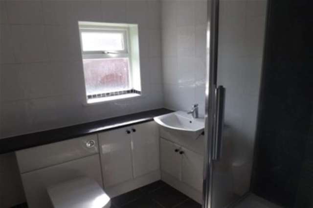  Image of 3 bedroom Detached house to rent in Grafton Road Ellesmere Port CH65 at Ellesmere Port, CH65 2BD