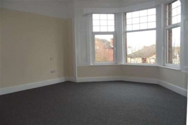  Image of 3 bedroom Flat to rent in Grahamshill Street Airdrie ML6 at Airdrie, ML6 7EN