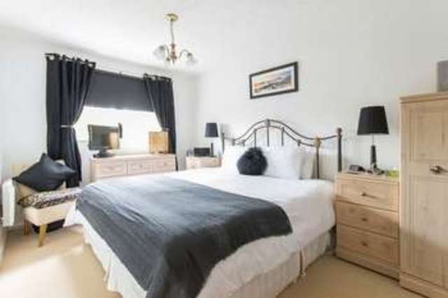  Image of 2 bedroom Flat for sale in Great Northern Road Derby DE1 at Great Northern Road  Derby, DE1 1LZ