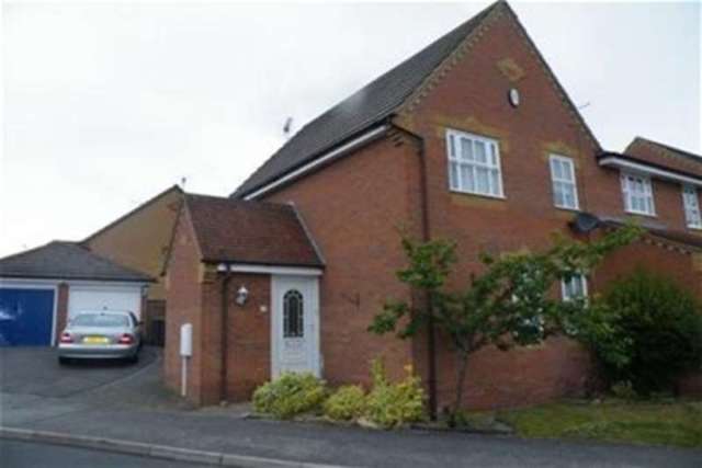 Image of 3 bedroom Semi-Detached house to rent in Grendon Way Sutton-in-Ashfield NG17 at Sutton-in-Ashfield, NG17 3EW
