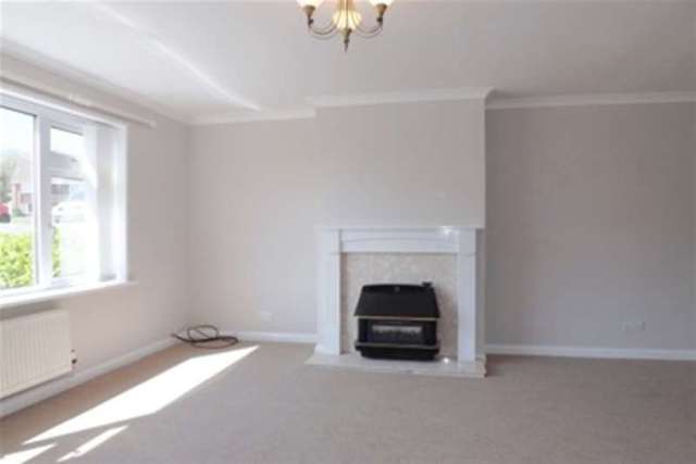  Image of 3 bedroom Semi-Detached house to rent in Gresham Close Tamerton Foliot Plymouth PL5 at Plymouth, PL5 4QD