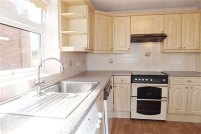 Image of 3 bedroom Semi-Detached house to rent in Gresham Close Tamerton Foliot Plymouth PL5 at Plymouth, PL5 4QD