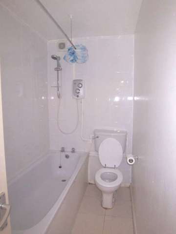  Image of 2 bedroom Apartment to rent in Grinstead Road London SE8 at Inwen Court, Grinstead Road Deptford London, SE8 5BN