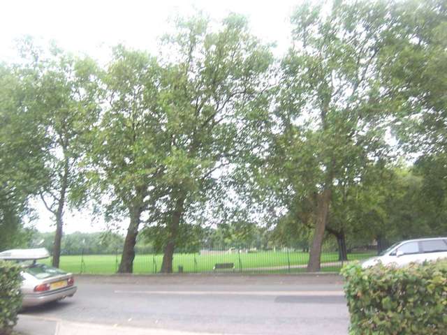  Image of 2 bedroom Apartment to rent in Grinstead Road London SE8 at Inwen Court, Grinstead Road Deptford London, SE8 5BN