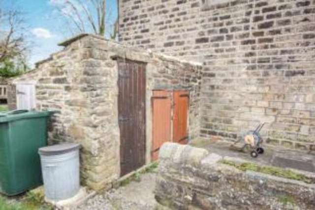  Image of 2 bedroom Terraced house for sale in Hainworth Hainworth Keighley BD21 at Keighley West Yorkshire Ingrow, BD21 5QH