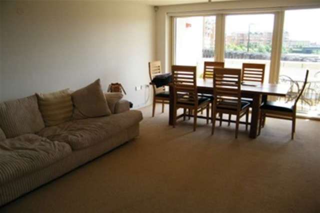  Image of 2 bedroom Flat to rent in Heol Glan Rheidol Cardiff CF10 at Cardiff, CF10 5NY