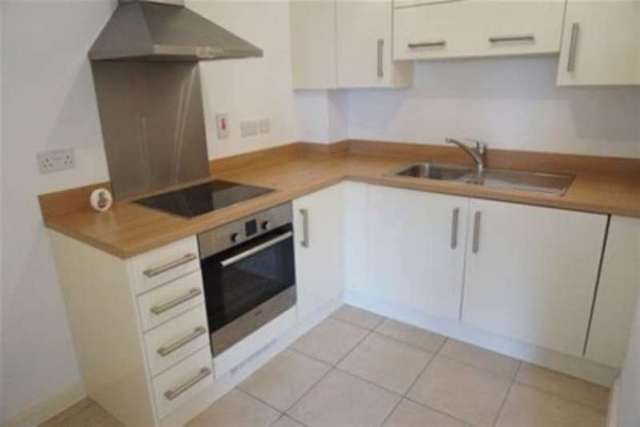  Image of 1 bedroom Studio flat to rent in Heol Glan Rheidol Cardiff CF10 at Cardiff, CF10 5NZ