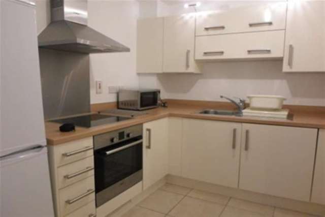  Image of 1 bedroom Studio flat to rent in Heol Glan Rheidol Cardiff CF10 at Cardiff, CF10 5NZ