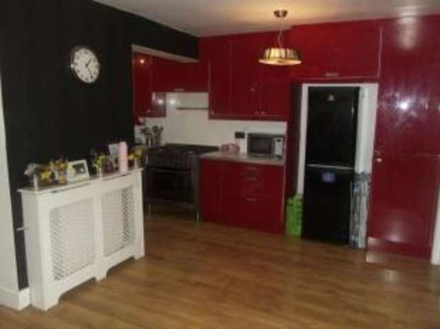  Image of 3 bedroom Terraced house for sale in Firham Park Avenue Harold Wood Romford RM3 at Harold Wood Romford Harold Wood, RM3 0SJ