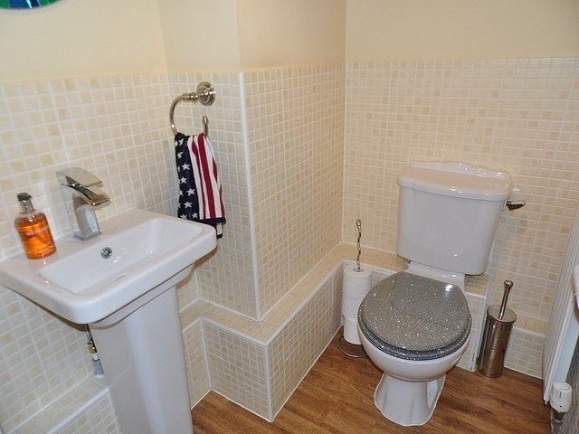  Image of 6 bedroom Detached house for sale in Hatchmore Road Denmead Waterlooville PO7 at Hatchmore Road Denmead Waterlooville, PO7 6TE
