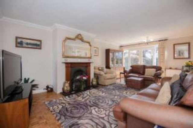  Image of 3 bedroom Detached house for sale in Haywards Close Hutton Brentwood CM13 at Hutton Brentwood Hutton, CM13 1RS