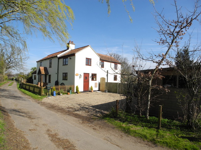  Image of 4 bedroom Cottage for sale in Heckingham Holes Heckingham Norwich NR14 at Heckingham Holes Heckingham Norwich, NR14 6QS