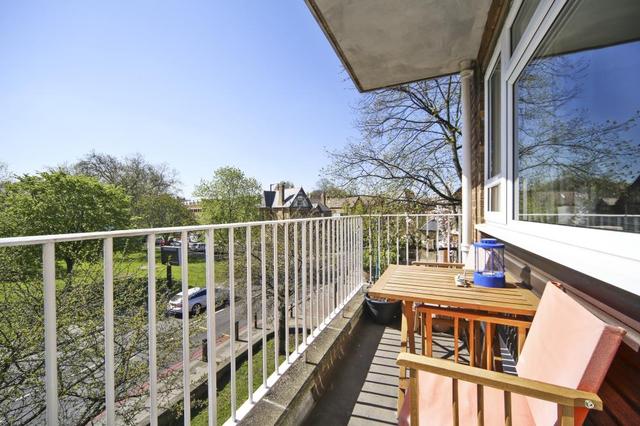  Image of 1 bedroom Property for sale in North Side Wandsworth Common London SW18 at Henry Harrison Court  Wandsworth Common North Side, SW18 2SR