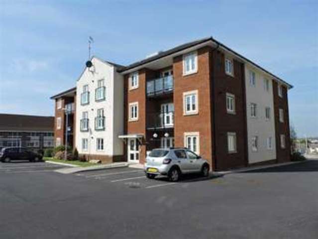  Image of 1 bedroom Flat for sale in Heol Cae Tynewydd Loughor Swansea SA4 at Heol Cae Tynewydd Loughor Loughor, SA4 6PW