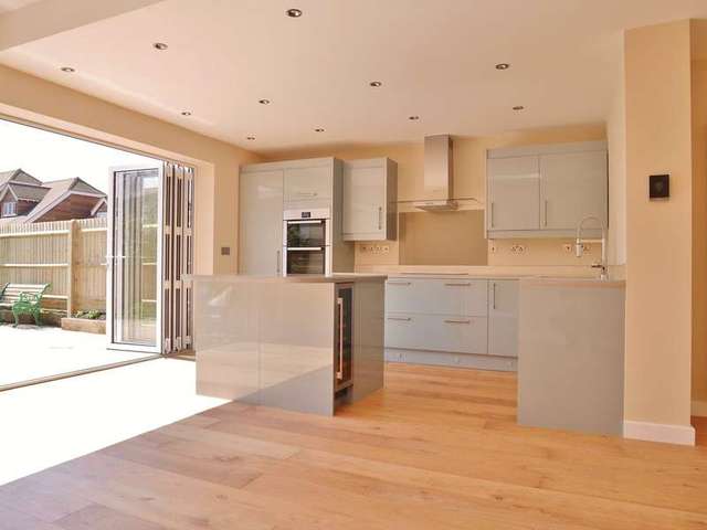  Image of 3 bedroom Semi-Detached house for sale in High Street Drayton Abingdon OX14 at Drayton  Abingdon, OX14 4JL