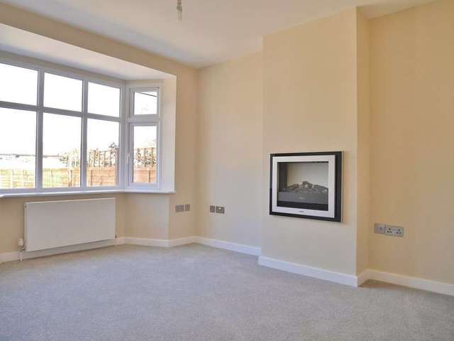  Image of 3 bedroom Semi-Detached house for sale in High Street Drayton Abingdon OX14 at Drayton  Abingdon, OX14 4JL