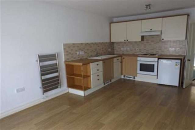  Image of 1 bedroom Flat to rent in High Street Margate CT9 at Margate, CT9 1DL
