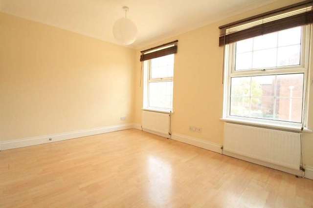  Image of 1 bedroom Flat to rent in High Street Sutton SM1 at Sutton, SM1 1NU