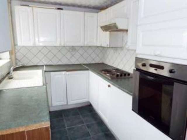  Image of 5 bedroom Terraced house for sale in Higher Dean Street Radcliffe Manchester M26 at Radcliffe Manchester Radcliffe, M26 3TE