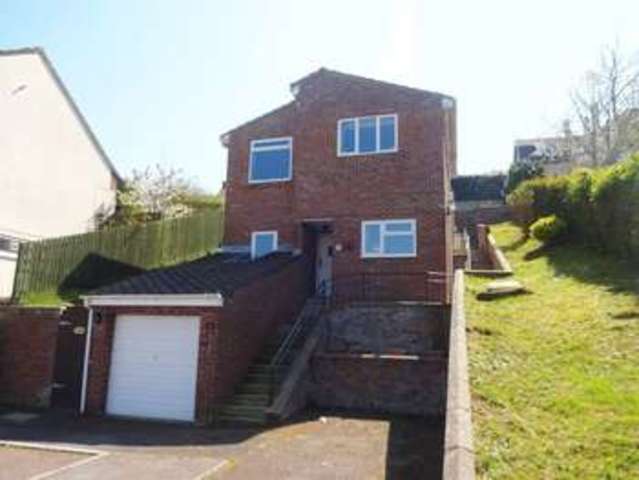  Image of 4 bedroom Detached house for sale in Hill Head Close Glastonbury BA6 at Hill Head Close  Glastonbury, BA6 8AL