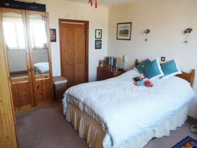  Image of 4 bedroom Detached house for sale in Hill Head Close Glastonbury BA6 at Hill Head Close  Glastonbury, BA6 8AL