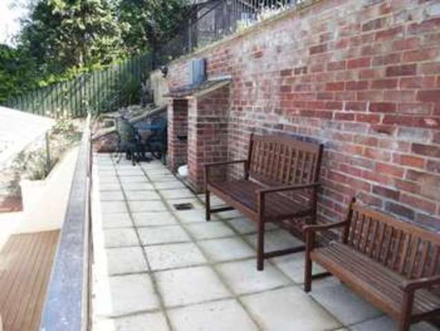  Image of 4 bedroom Detached house for sale in Hill Head Close Glastonbury BA6 at Hill Head Close  Glastonbury, BA6 8AL