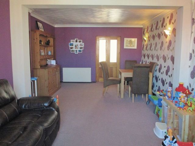  Image of 4 bedroom Terraced house for sale in Hill View Yeovil BA21 at Hill View  Yeovil, BA21 4HW