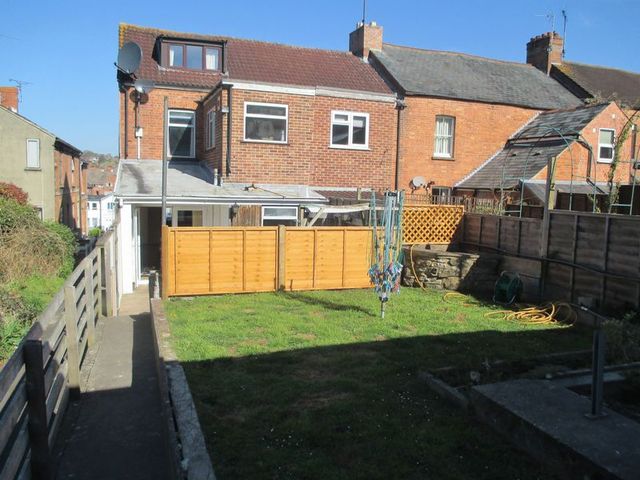  Image of 4 bedroom Terraced house for sale in Hill View Yeovil BA21 at Hill View  Yeovil, BA21 4HW