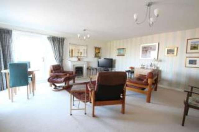 Image of 2 bedroom Retirement Property for sale in Fenwick Road Giffnock Glasgow G46 at 96 Fenwick Road Giffnock Giffnock, G46 6AA