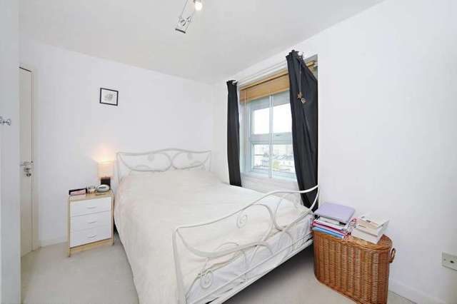  Image of 2 bedroom Flat to rent in Hogarth Road London SW5 at Hogarth Road  London, SW5 0PU
