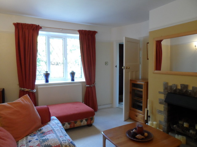  Image of 2 bedroom Cottage to rent in Holland Mount Bramhope Leeds LS16 at Holland Mount Bramhope Leeds, LS16 9BB
