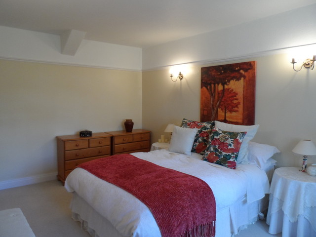  Image of 2 bedroom Cottage to rent in Holland Mount Bramhope Leeds LS16 at Holland Mount Bramhope Leeds, LS16 9BB