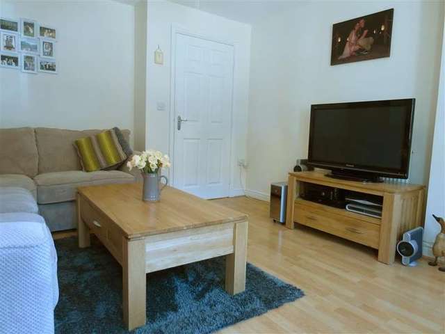  Image of 3 bedroom Terraced house for sale in Horsecroft Way Tilehurst Reading RG31 at Purley on Thames  Reading, RG31 6XW