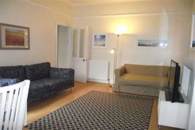  Image of 2 bedroom Flat to rent in Hazelwood Avenue Jesmond Newcastle upon Tyne NE2 at Newcastle upon Tyne, NE2 3HX
